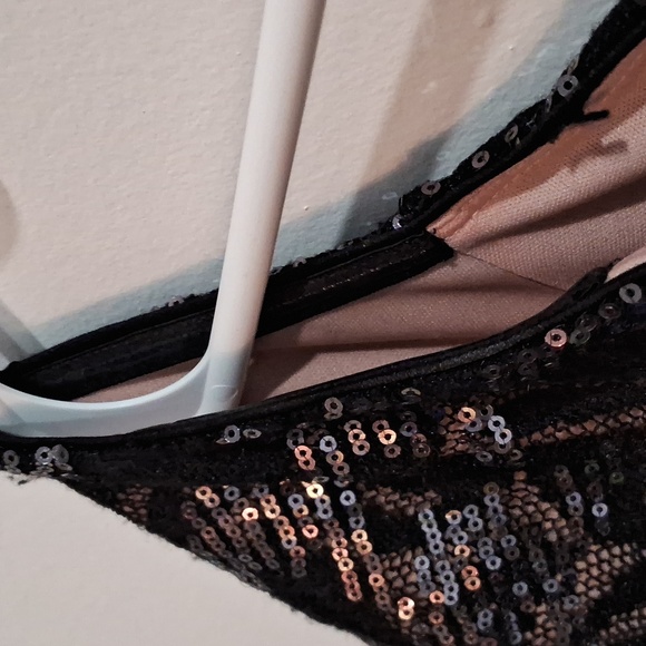 XL Le Chateau Fancy Top. - Picture 4 of 4